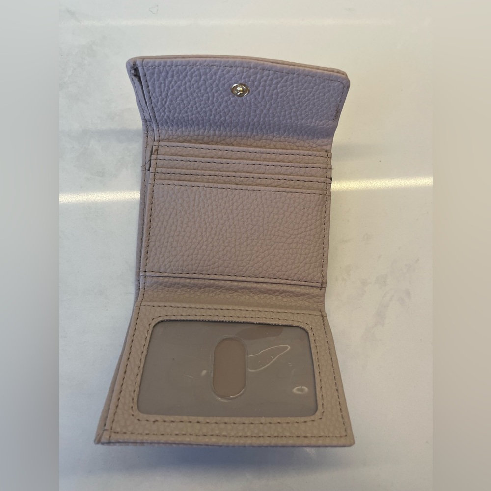 Pink Wallet - Picture 3 of 3